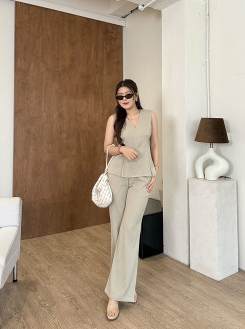 V-Neck Sleeveless Vest With Trousers sets